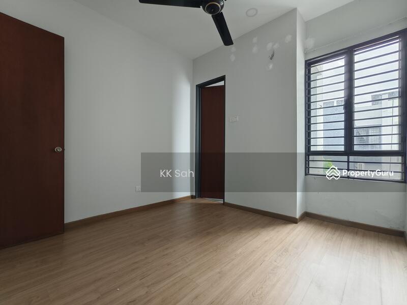 Untuk Dijual - (FACING OPEN 22x75 GOOD CONDITION) TAMAN KAJANG EAST